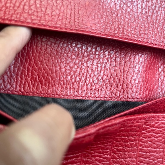 Authentic Gucci Wallet - Picture 6 of 6